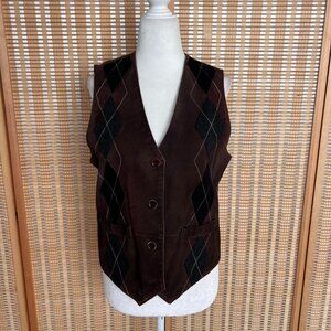 Hunt Club brown & black argyle vest with button-up front and pockets